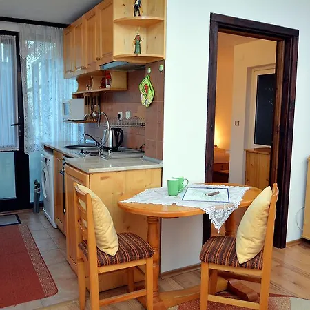 게스트하우스 Trenchova 3*