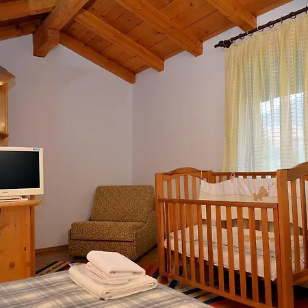 Trenchova Konukevi 3*