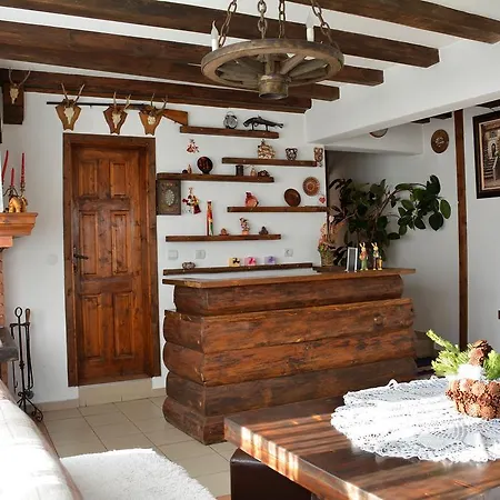 тренчова къща