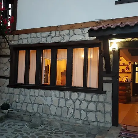 Къща за гости тренчова къща