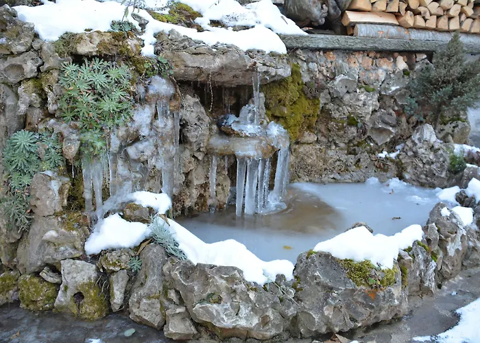 Trenchova 招待所 3*