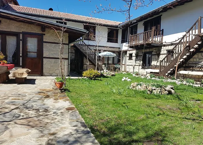 Trenchova 3* 班斯科