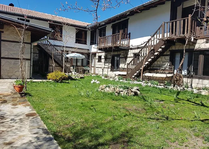 Trenchova 招待所 3*